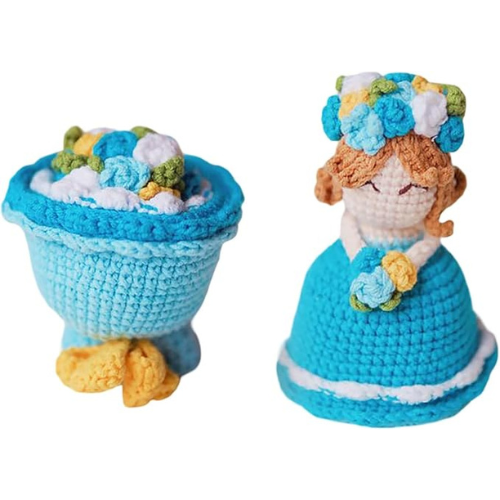 LoveDoll - A crochet bouquet that blossoms into a doll 🪆💐