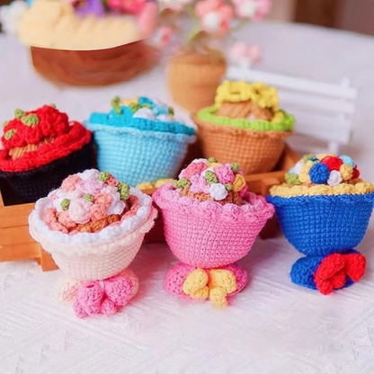 LoveDoll - A crochet bouquet that blossoms into a doll 🪆💐